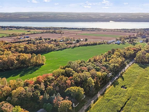 4th image of 1768 Atwater Rd