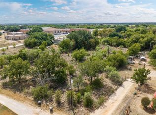 906 7th St, Blanket, TX 76432