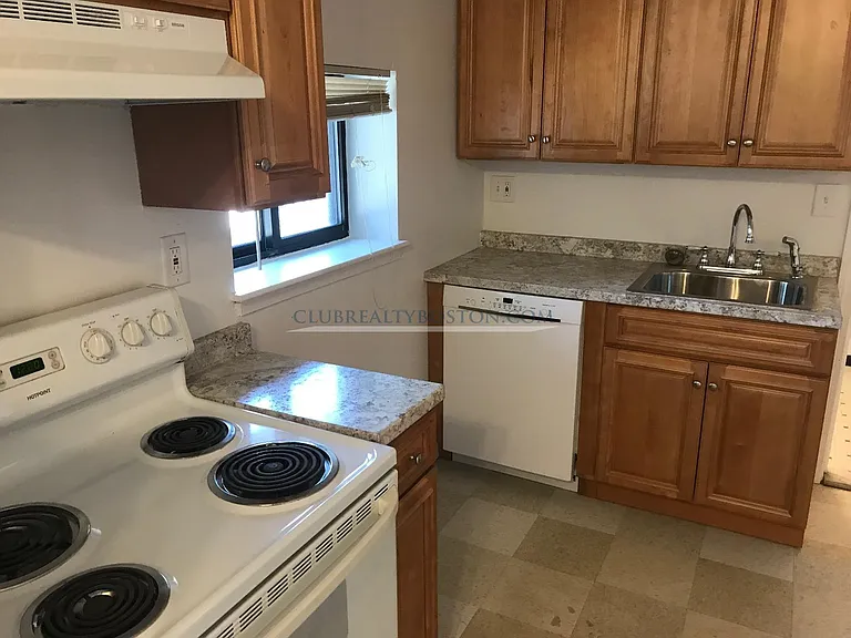 260 Grove St #3A — Photo 7