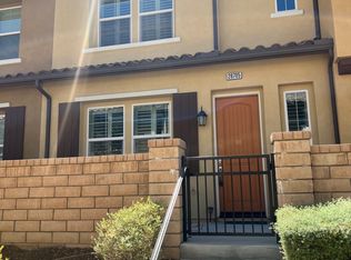 28705 Jardineras Dr, Santa Clarita, CA 91354
