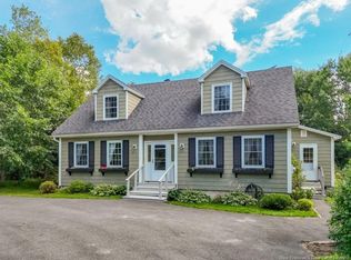 23 Price Rd, Saint Marys, NB E3A8Y5