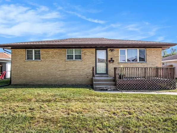 9343 Saric Dr, Highland, IN 46322