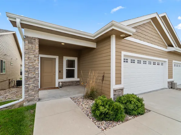 1588 SE Blackthorne Dr, Waukee, IA 50263