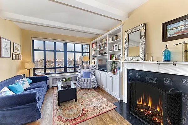 Sold by Halstead Real Estate | media 6