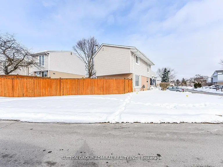 4 Hardcastle Ct — Photo 48