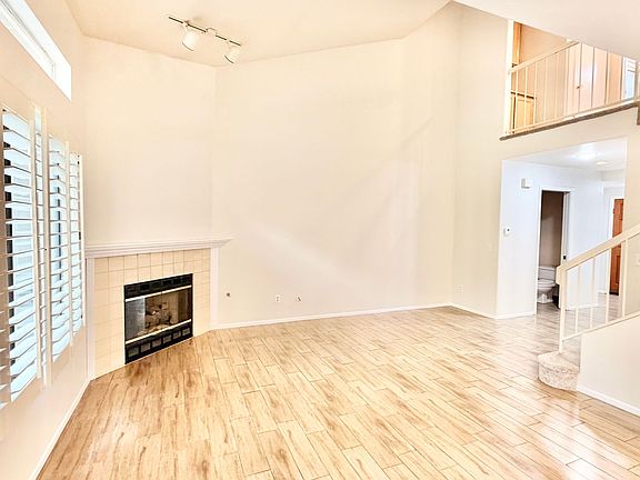 5th image of 1718 Tecalote Dr Unit 3