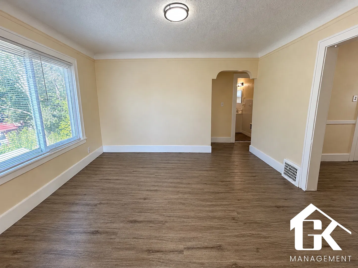 2 bed, 800 sqft, $900 — Photo 4