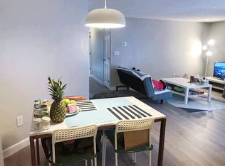 295 W Wyoming Ave APT 2A, Stoneham, MA 02180