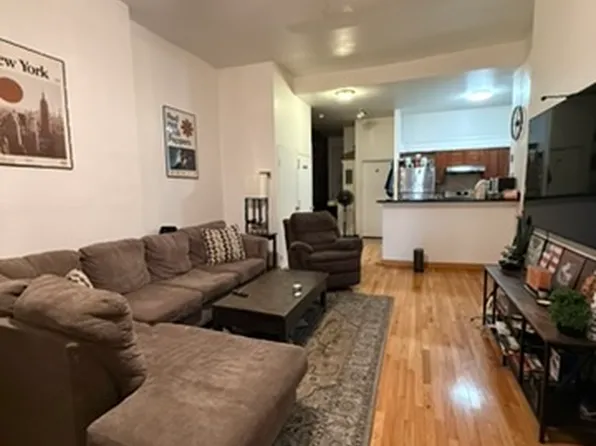 136 East 31st Street image 1 of 8