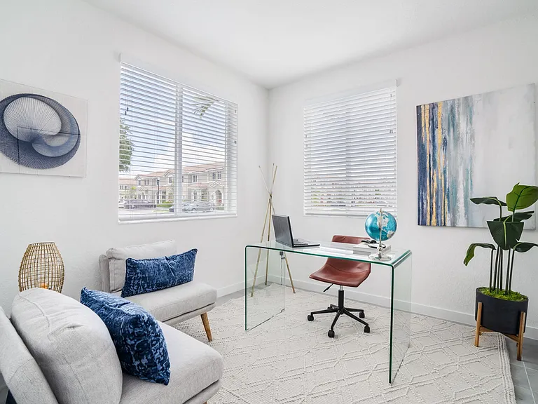 Seascape Pointe Townhomes — Photo 9