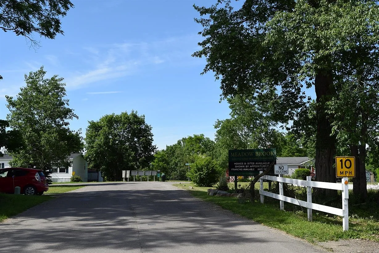 Meadowbrook — Photo 1