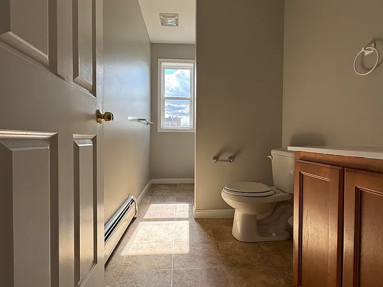 126 Vine St #17-B — Photo 12
