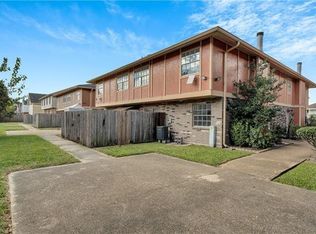 5823 Tullis Dr, New Orleans, LA 70131