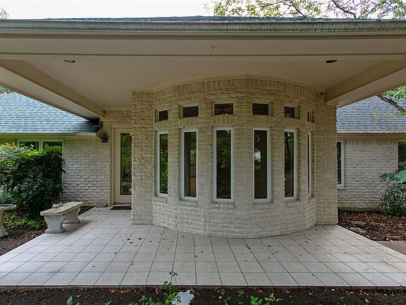 5th image of 1107 Faraway Island Dr