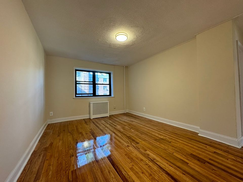 1st image of 21-14 21st Ave #2