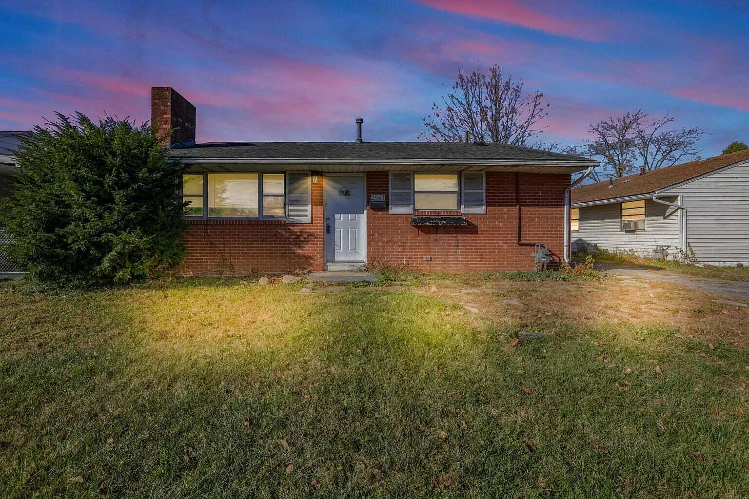 2943 Parsons Ave photo 1