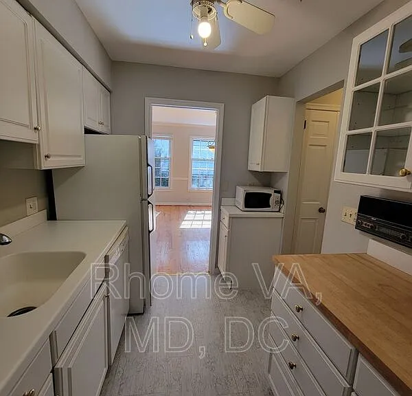 3749 Kanawha St NW — Photo 32