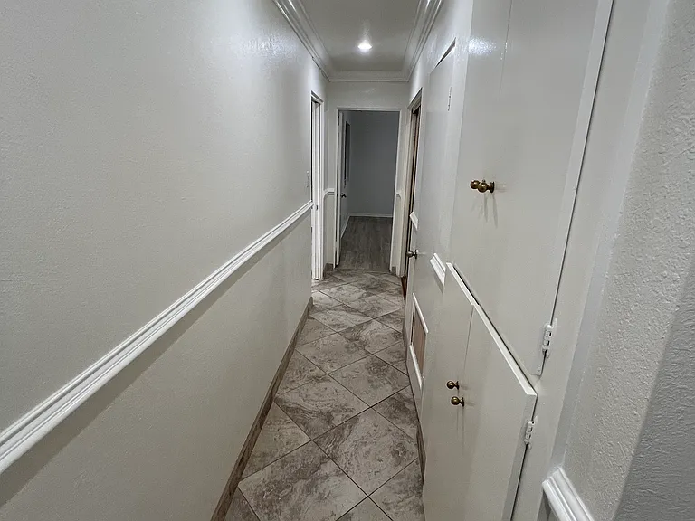 5700 Ravenspur Dr #201 — Photo 15