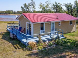 98 Charlies Ln S, Saint John's Parish, PE C0A 1R0
