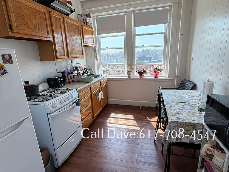 1820 Commonwealth Ave #10 — Photo 11