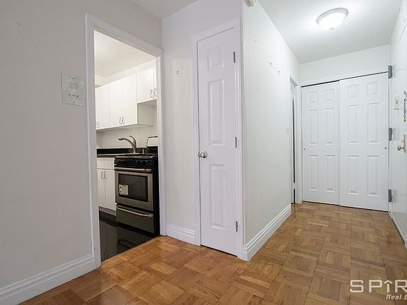 3rd image of 330 W 45th St APT 2C