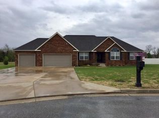 3329 N Ozark Ct, Joplin, MO 64801