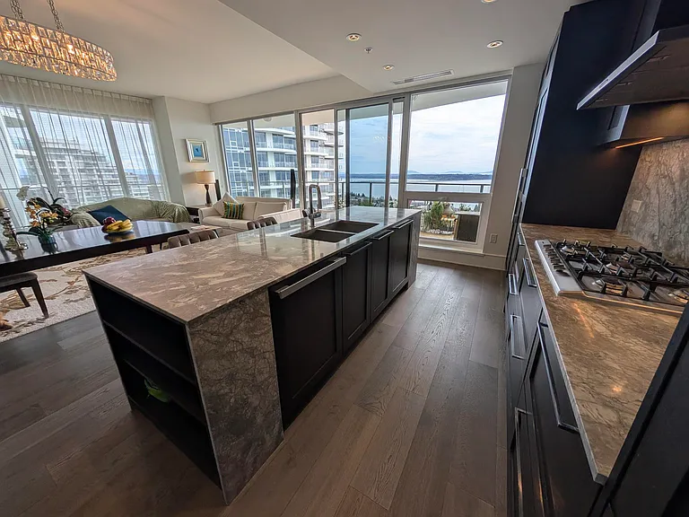 1500 Martin St #19 — Photo 8