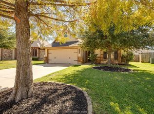 1028 Venice Dr, Bryan, TX 77808