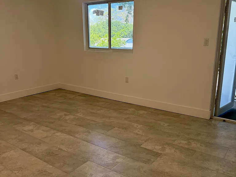 147 NW 59th St — Photo 15