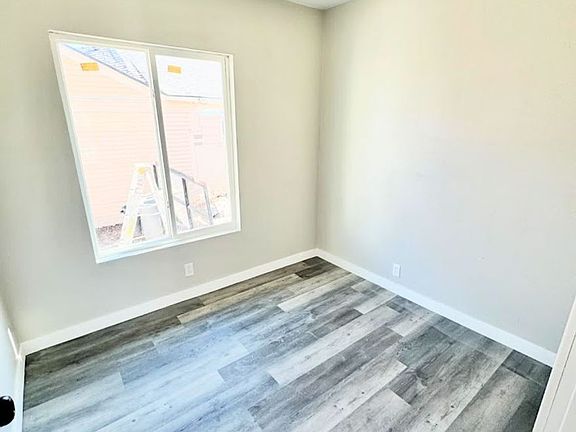 5th image of 1126 E Moreno Ave #1/2
