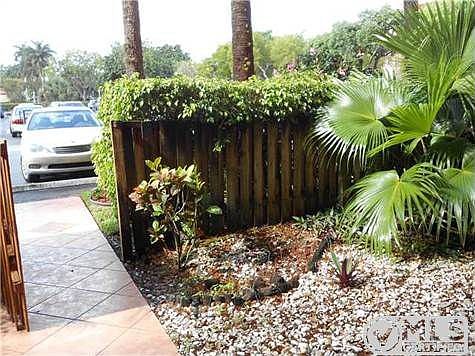 3rd image of 14527 Bonaire Blvd APT 107