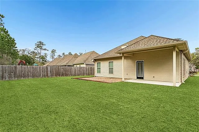 525 Oakley Blvd — Photo 11