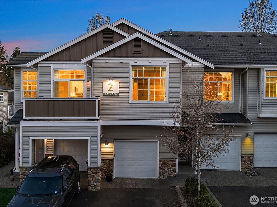 1st image of 1855 Trossachs Boulevard SE #206