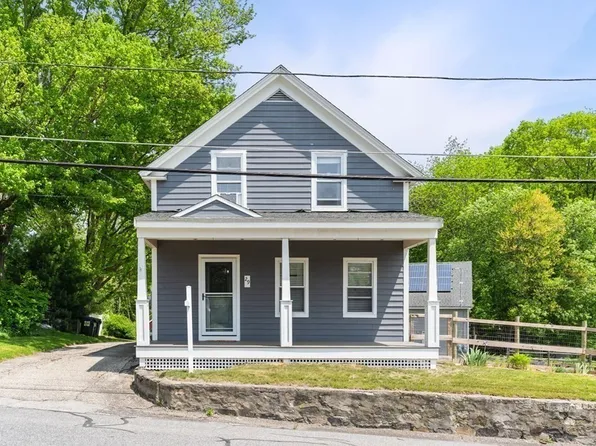 29 West Ave, Webster, MA 01570