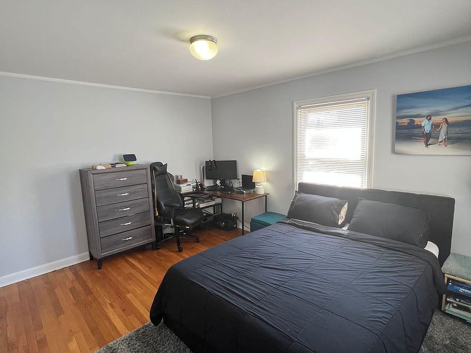 1st image of 145 Villa Ave #1