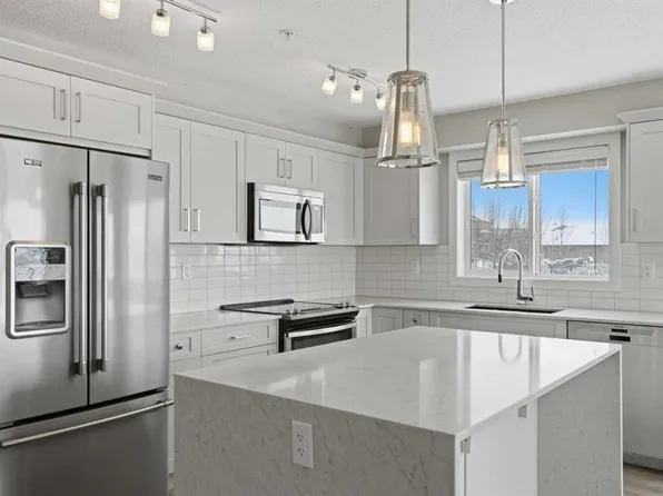 450 S Sage Valley Dr NW #4302, Calgary, AB T3R 0V5