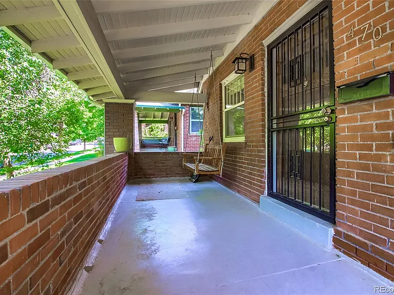 470 S Williams St — Photo 3
