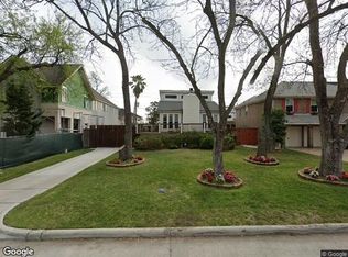 1218 Howard Ln, Bellaire, TX 77401