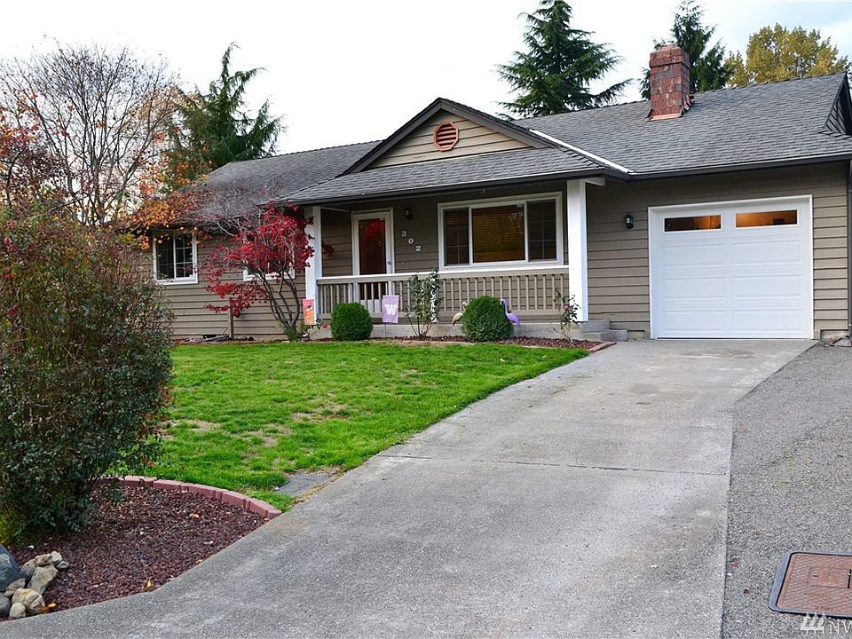 1st image of 302 100th Dr SE