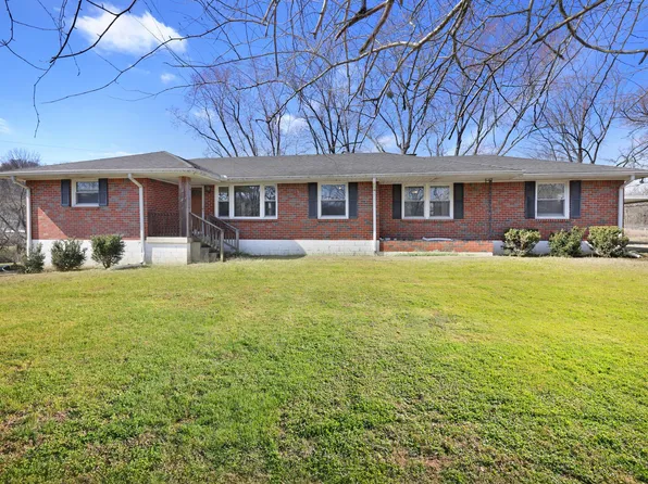 108 Echo Ln, Goodlettsville, TN 37072