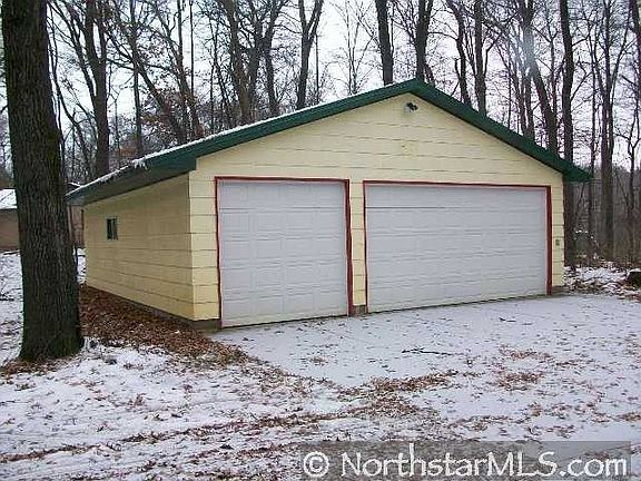 2nd image of 4977 N Tri Oak Cir NE