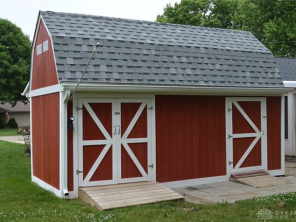5th image of 2733 Rosewood Dr