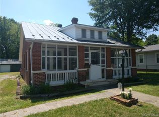135 Charlotte Ave, Colonial Heights, VA 23834