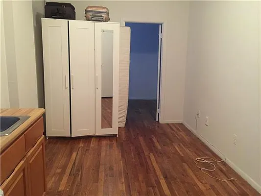 Rented by Kian Realty | media 39