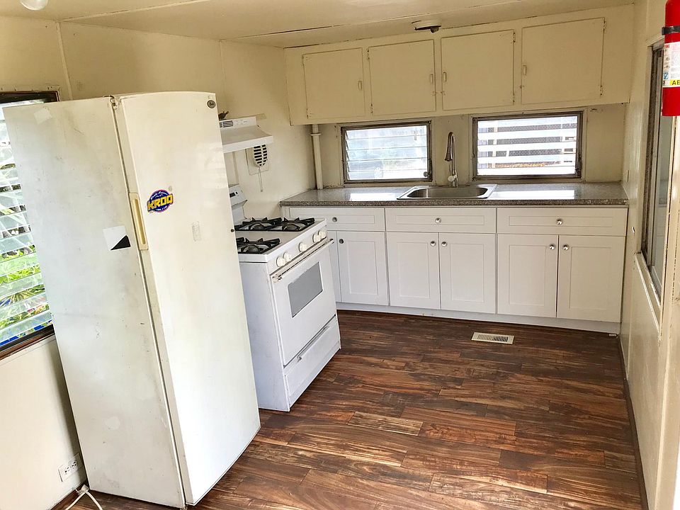 New Kitchen Copunter, New Floor