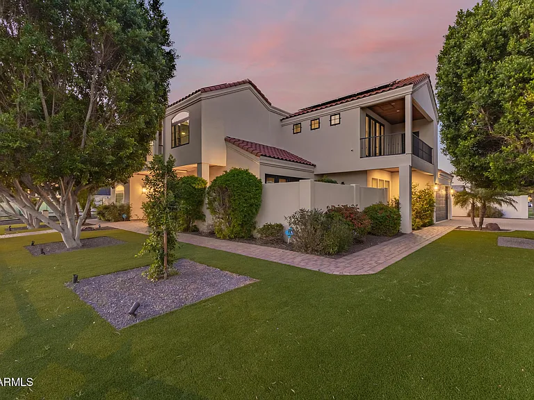 3810 E Campbell Ave — Photo 31