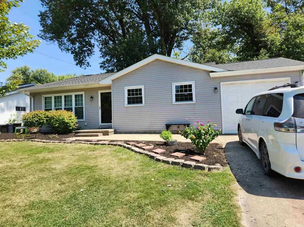 39 Lynwood Dr, Washington, IN 47501