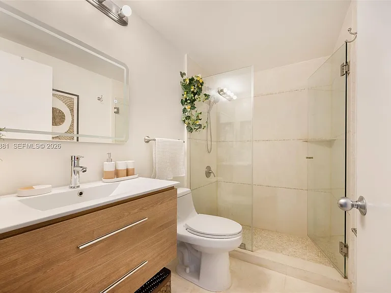 701 Brickell Key Blvd #901 — Photo 11