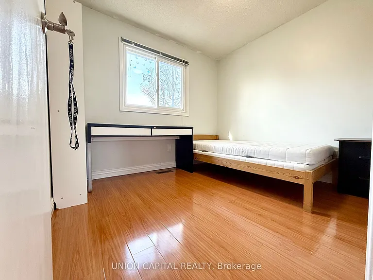 115 Dunbar Cres — Photo 15