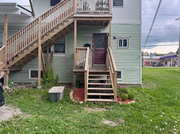 166 S Main St #3, Saint Albans, VT 05478